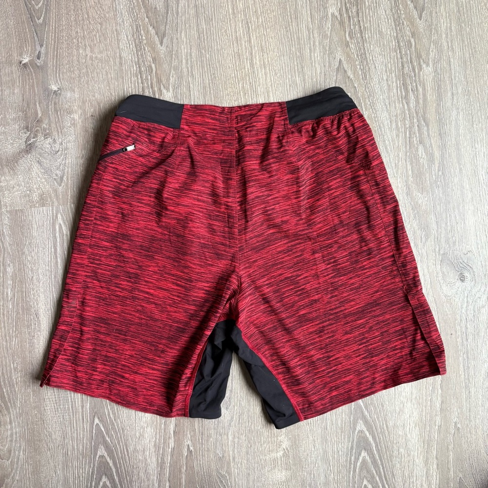 Lululemon Assert Shorts Men’s Size Medium - Picture 2 of 3